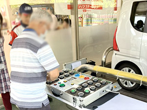 日本自動車連盟の講座の様子